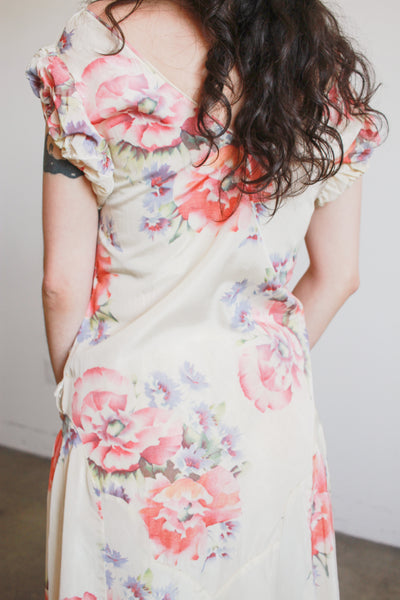 1930s Beige Floral Drop Waist Puff Sleeve Gown
