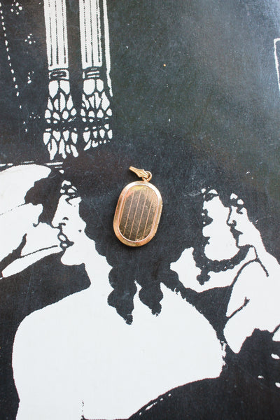 Vintage Gold Floral Motif Etched Oval Locket Charm