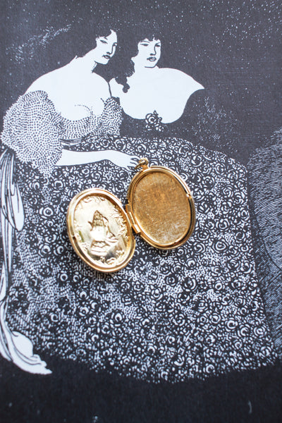 Vintage Gold Praying Hands Locket Charm