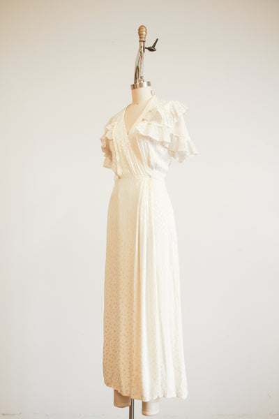 1940s Ivory Rayon Damask Lace Flutter Sleeve Dress