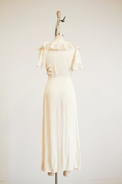 1940s Ivory Rayon Damask Lace Flutter Sleeve Dress