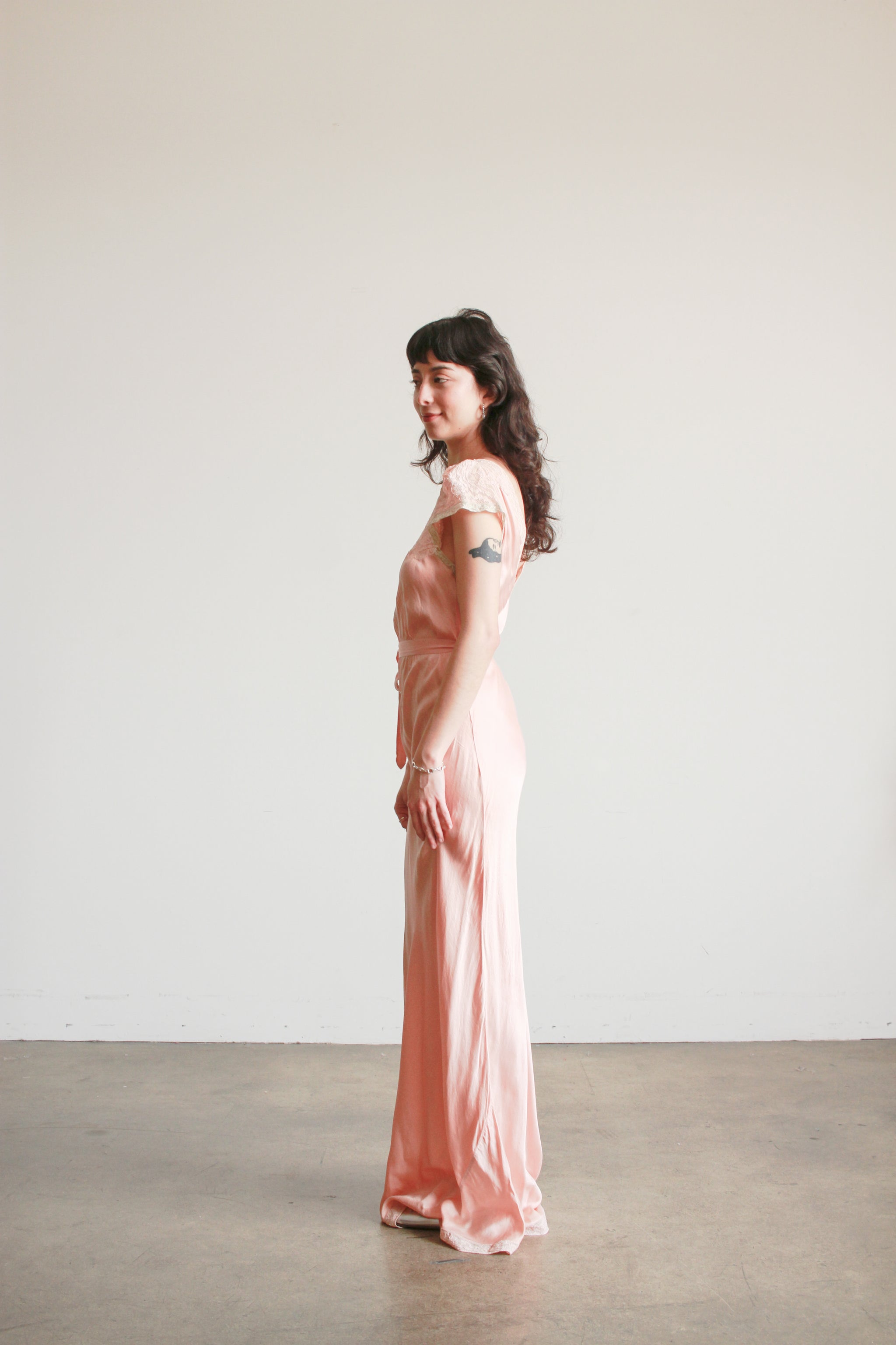 1930s Ballet Pink Silk Charmeuse Bias Cut Cap Sleeve Dress – Blossom Vintage