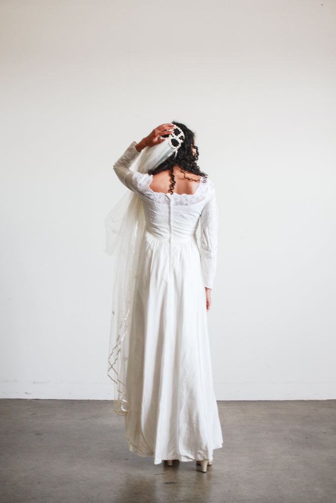 1960s Pearl White Empire Waist Lace Long Sleeve Dress – Blossom Vintage