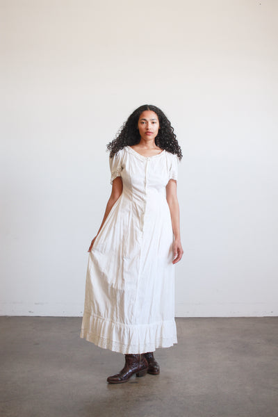 1950s Cotton Cream Puff Sleeve Buttoned Dress