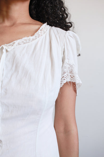 1950s Cotton Cream Puff Sleeve Buttoned Dress