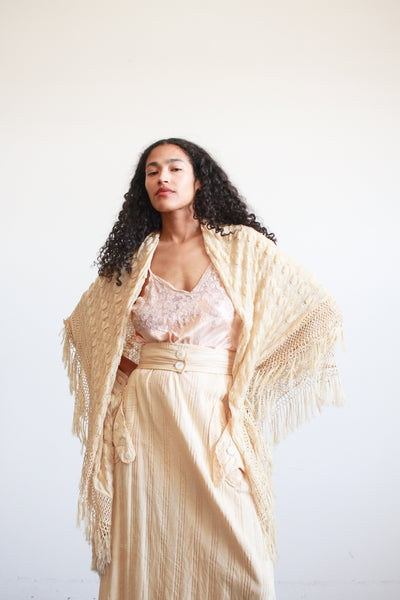 Antique Beige Handloomed Fringe Shawl
