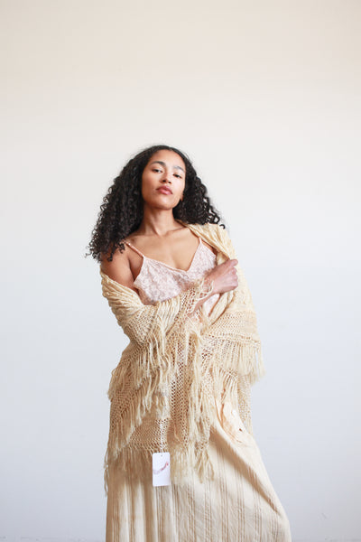 Antique Beige Handloomed Fringe Shawl