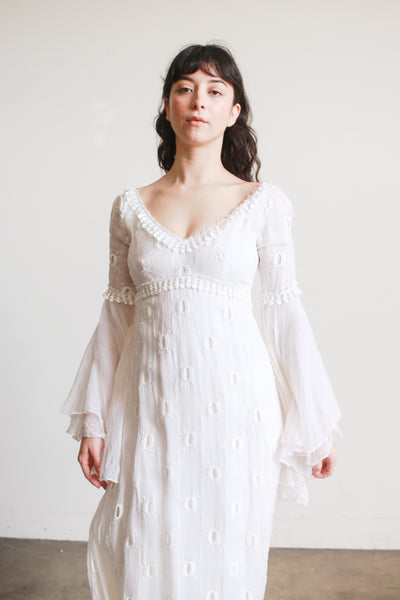 1970s Piccione White Angel Sleeve Embroidered Gown