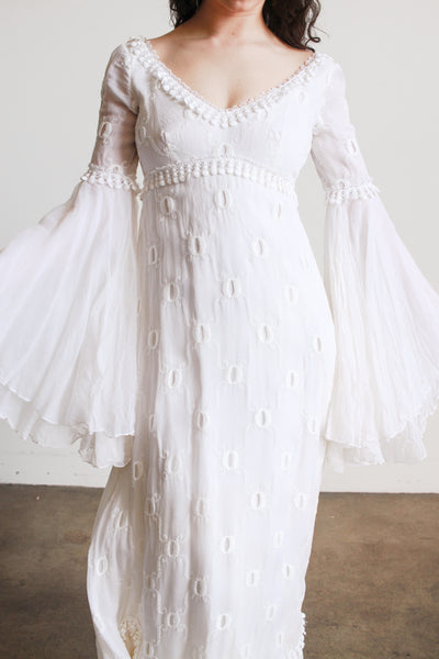 1970s Piccione White Angel Sleeve Embroidered Gown