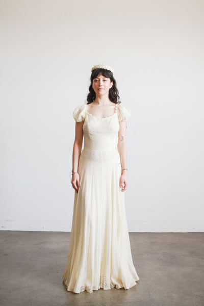 1970s Cream Cotton Puff Sleeve Crochet Dress