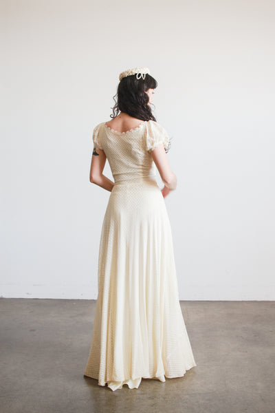 1970s Cream Cotton Puff Sleeve Crochet Dress