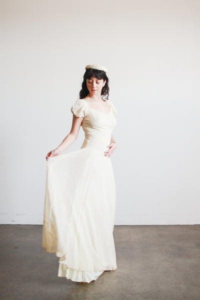 1970s Cream Cotton Puff Sleeve Crochet Dress