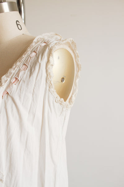 1910s White Cotton Ribbon Nightgown