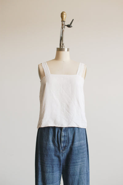 1910s Cream Cotton Scallop Trim Top