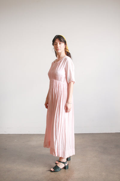 1910s Soft Pink Silk Crepe Smocked Dress