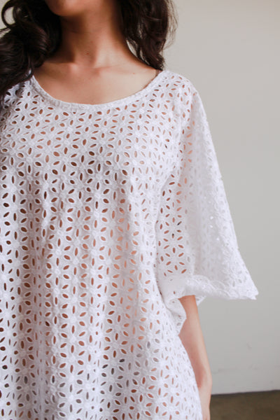 1980s White Cotton Eyelet Kaftan