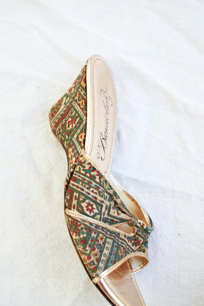 1940s Egyptian Revival Paisley Silk Wedges | 37 1/2