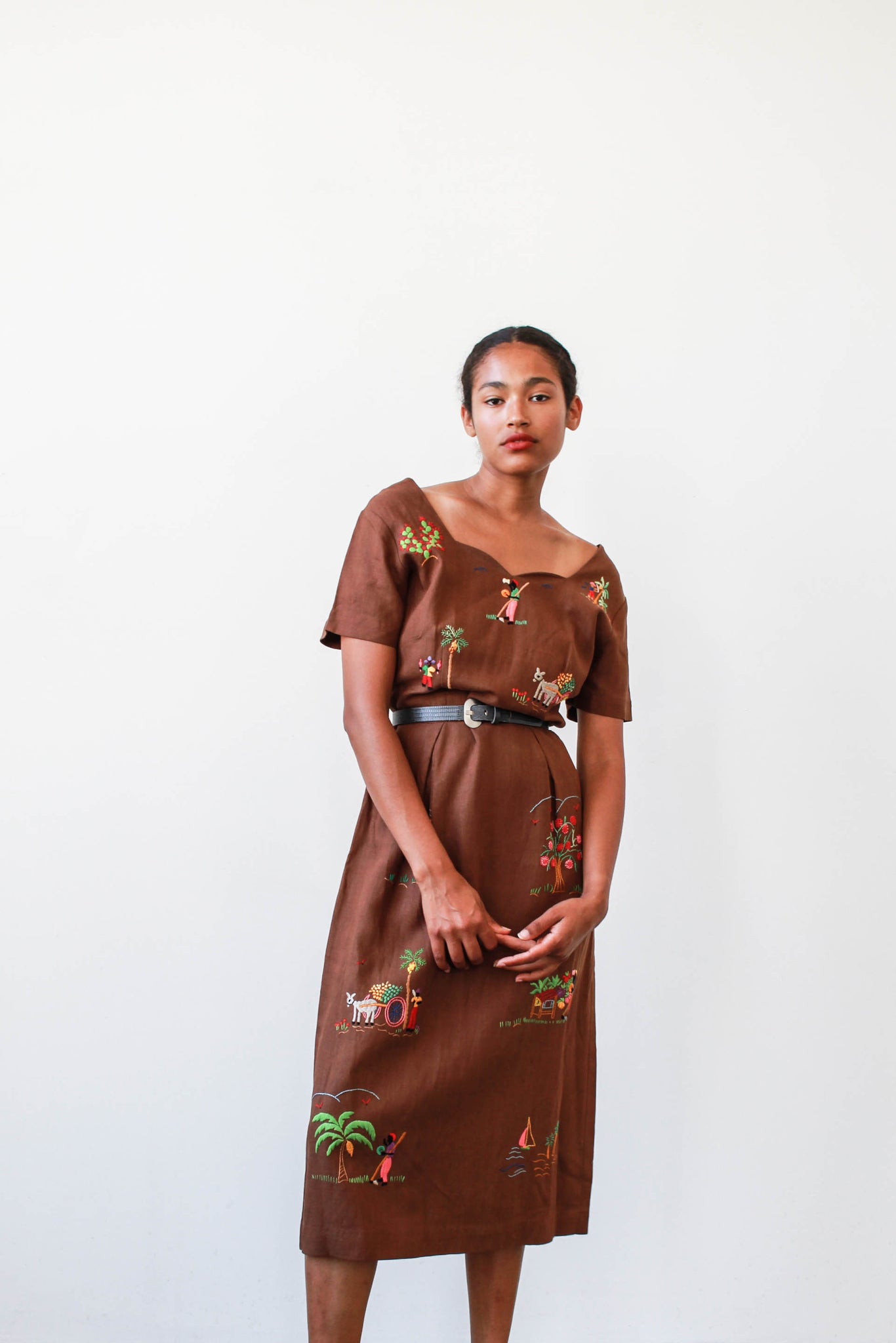1950s Brown Linen Embroidered Dress