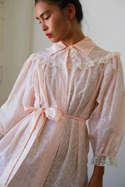 1940s Embossed Ballet Pink Dressing Gown