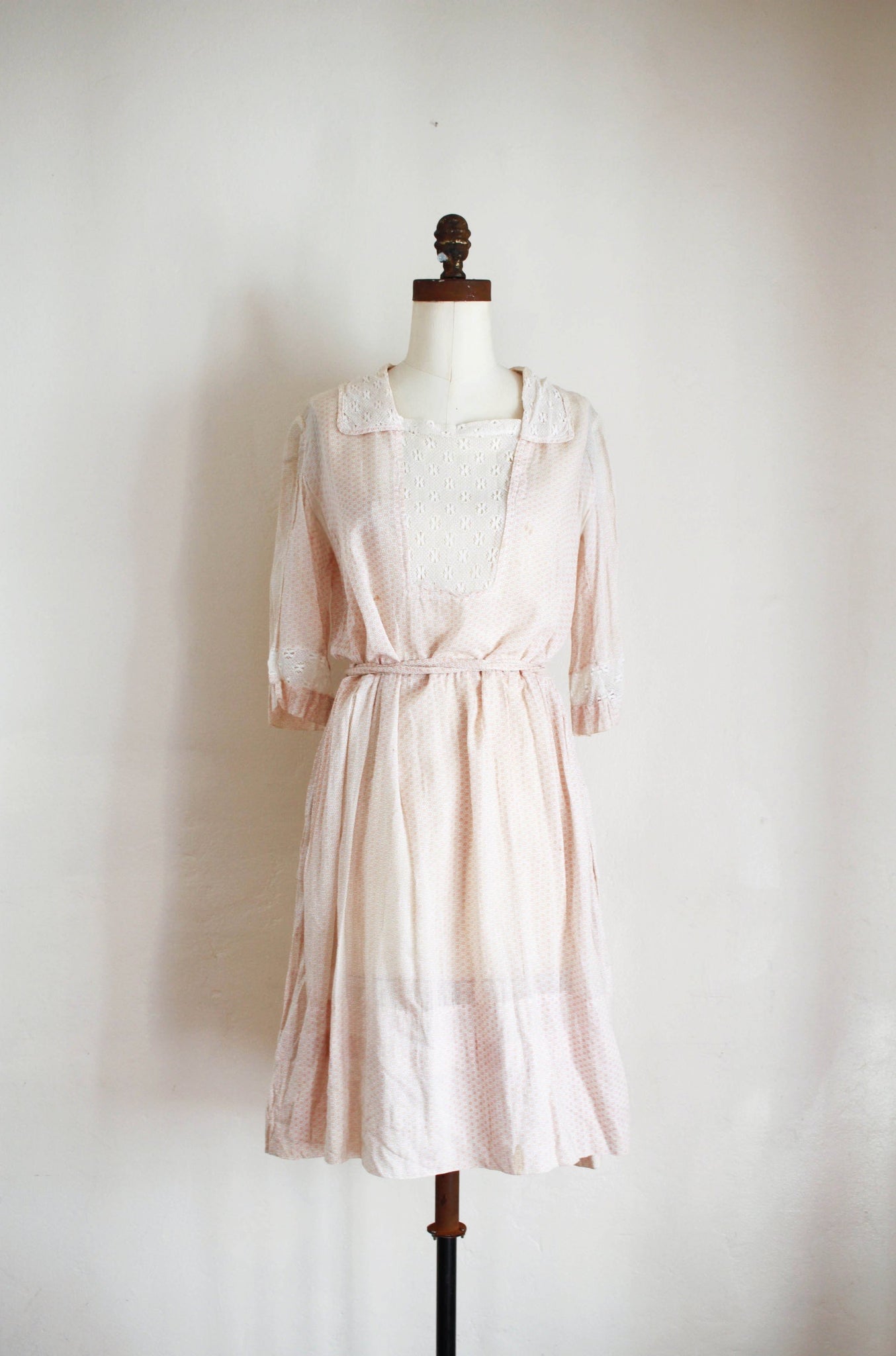 1920s Blush Print Day Dress