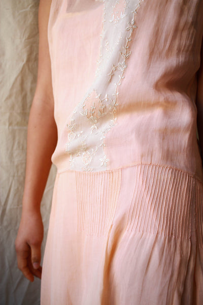 1920s Blush Embroidered Sleeveless Day Dress