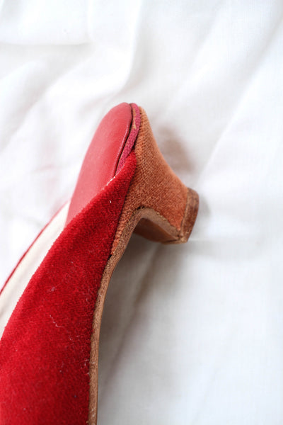 1940s Red Felt Embroidered Mules | 8