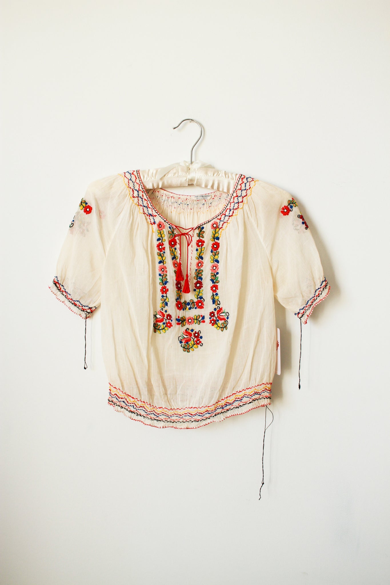 1930s Hungarian Petite Floral Embroidery Peasant Blouse