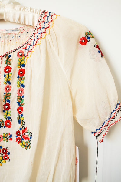 1930s Hungarian Petite Floral Embroidery Peasant Blouse