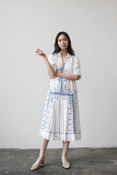 1940s White Linen Hungarian Embroidered Peasant Dress