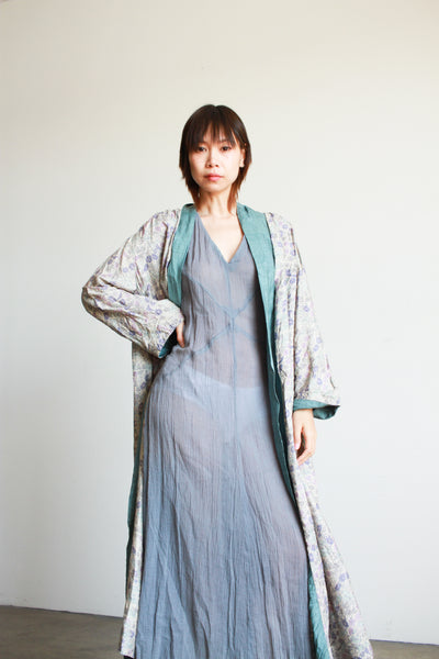 1920s Periwinkle Pongee Silk Liberty Print Robe