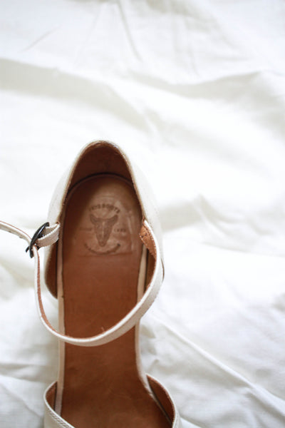 1990s Ecru Frye Leather Heels | 37 1/2