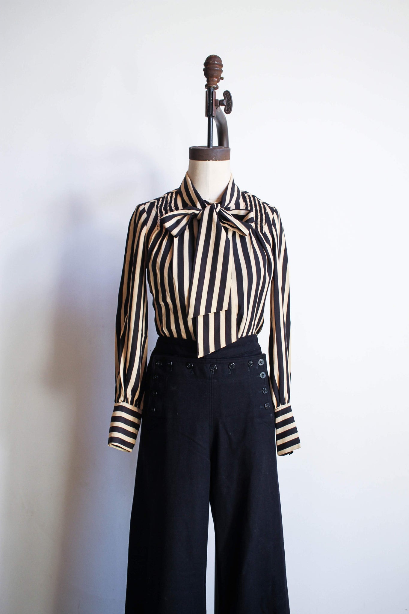 1940s Striped Rayon Pussy Bow Blouse