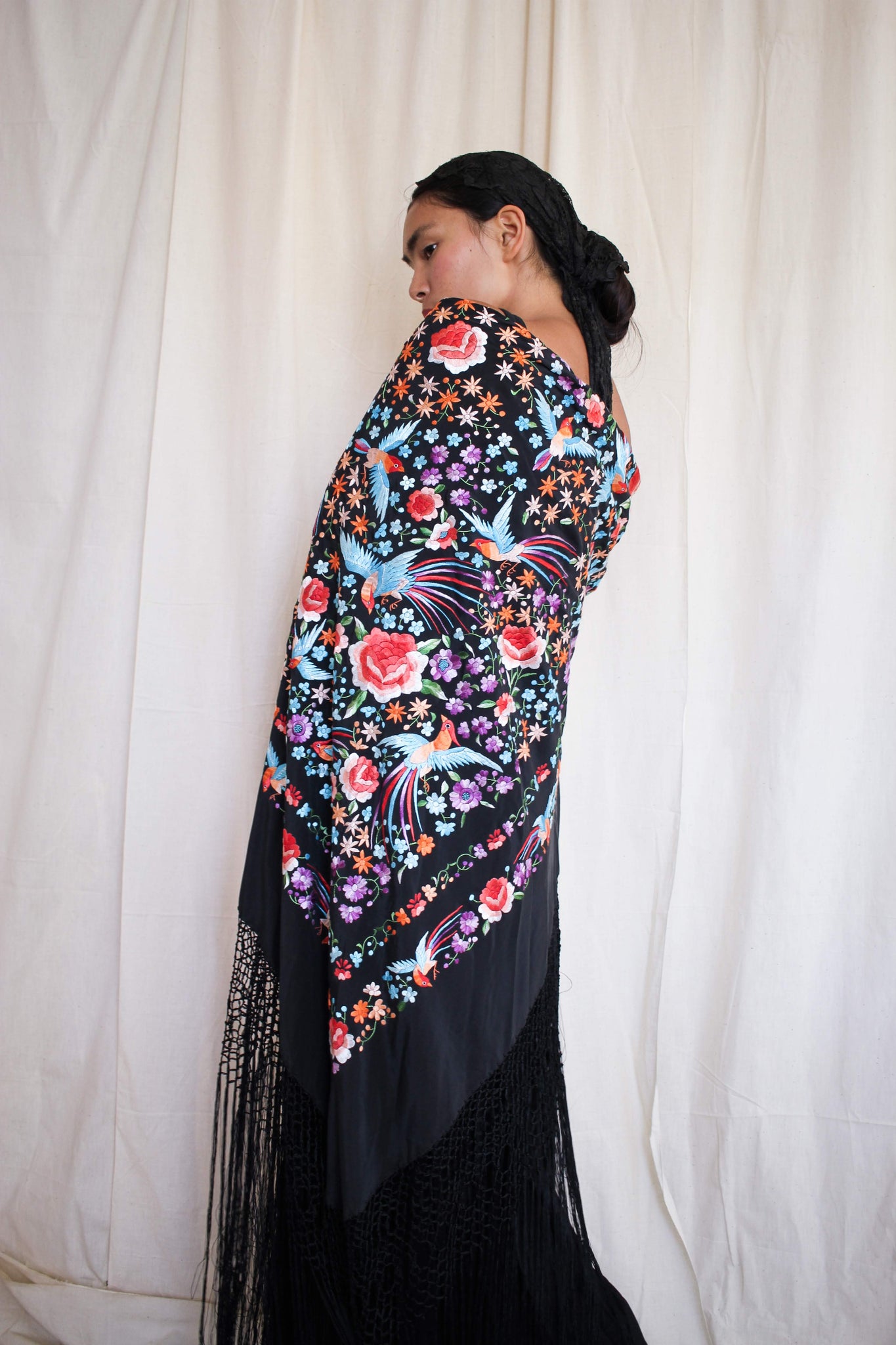 1920s Heavy Embroidered Silk Fringe Shawl