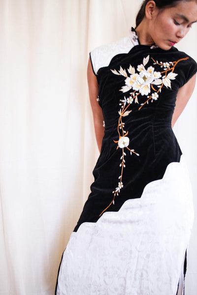 1950s Japanese Embroidered Silk Cheongsam Dress