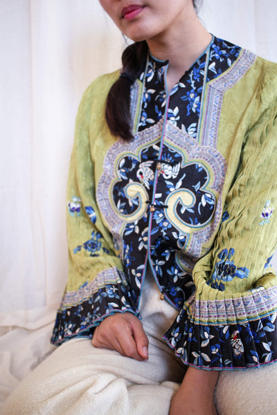Antique Rare Early 20th Century Chinese Embroidered Pleated Jacket