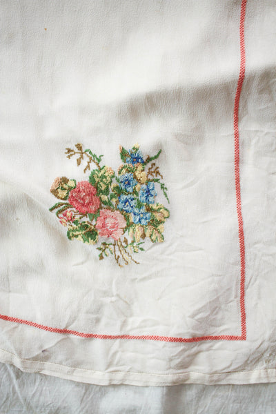 1920s Silk Chiffon Cross-Stitched Ecru Scarf