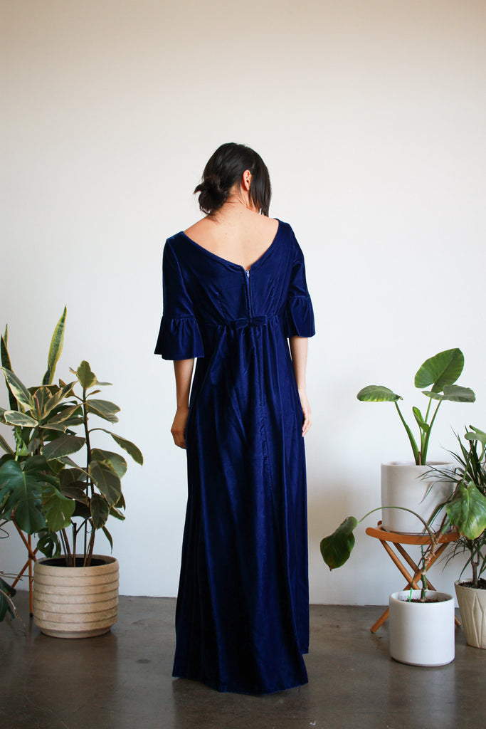 Sapphire hot sale velvet dress