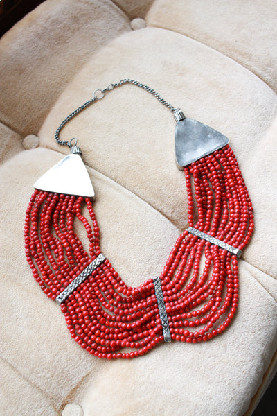 1970s Coral Beaded Bib Necklace