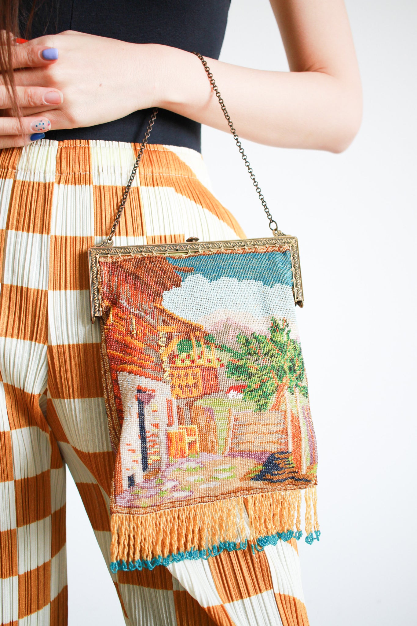 Nite closet Victorian Handbag Gothic Purses Lolita Shoulder Bag for Women  Vintage Clutch : Amazon.in: Fashion