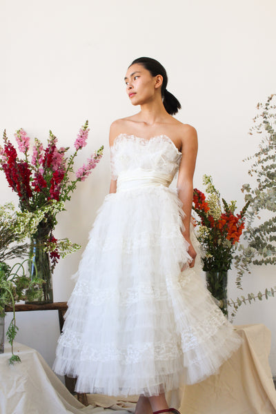 1950s White Net Tulle Tiered Strapless Party Dress